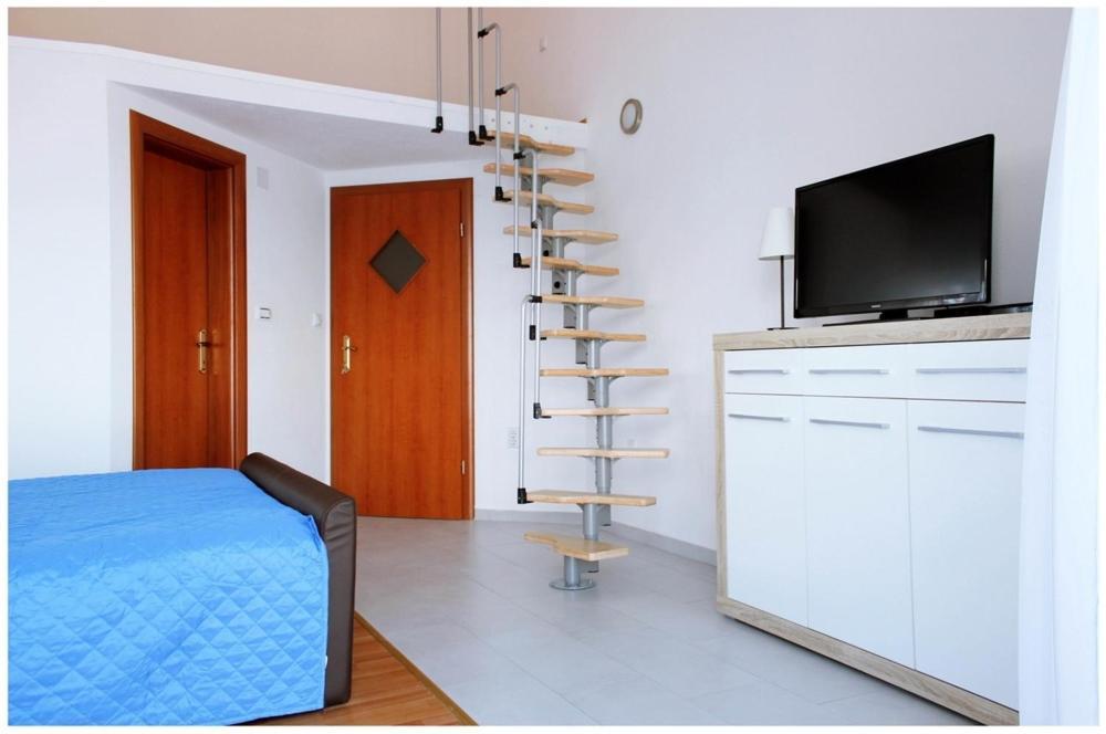 Apartments By The Sea Razanj, Rogoznica - 11347 Exterior photo